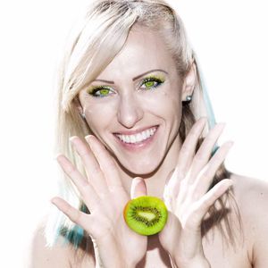 Meet your Posher, Maya